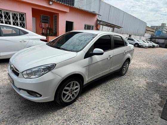 FIAT GRAND SIENA 1.6 MPI ESSENCE 16V FLEX 4P MANUAL